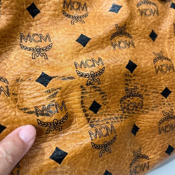 MCM COGNAC VISETOS DRAWSTRING BAG - Picture 9 of 16